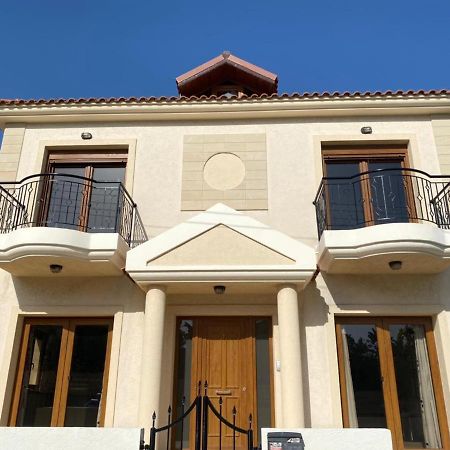 Episkopi Villa, Luxury 4 Bedroom With Pool - Limassol Bagian luar foto