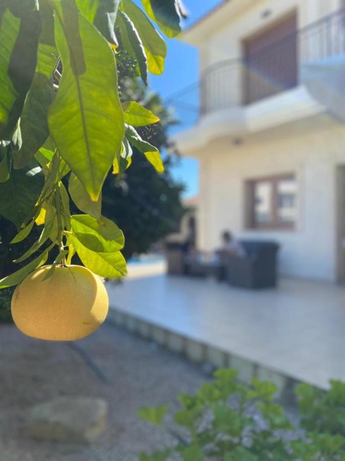 Episkopi Villa, Luxury 4 Bedroom With Pool - Limassol Bagian luar foto